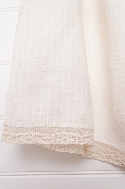 Dve linen one size Isha skirt in ivory self check.