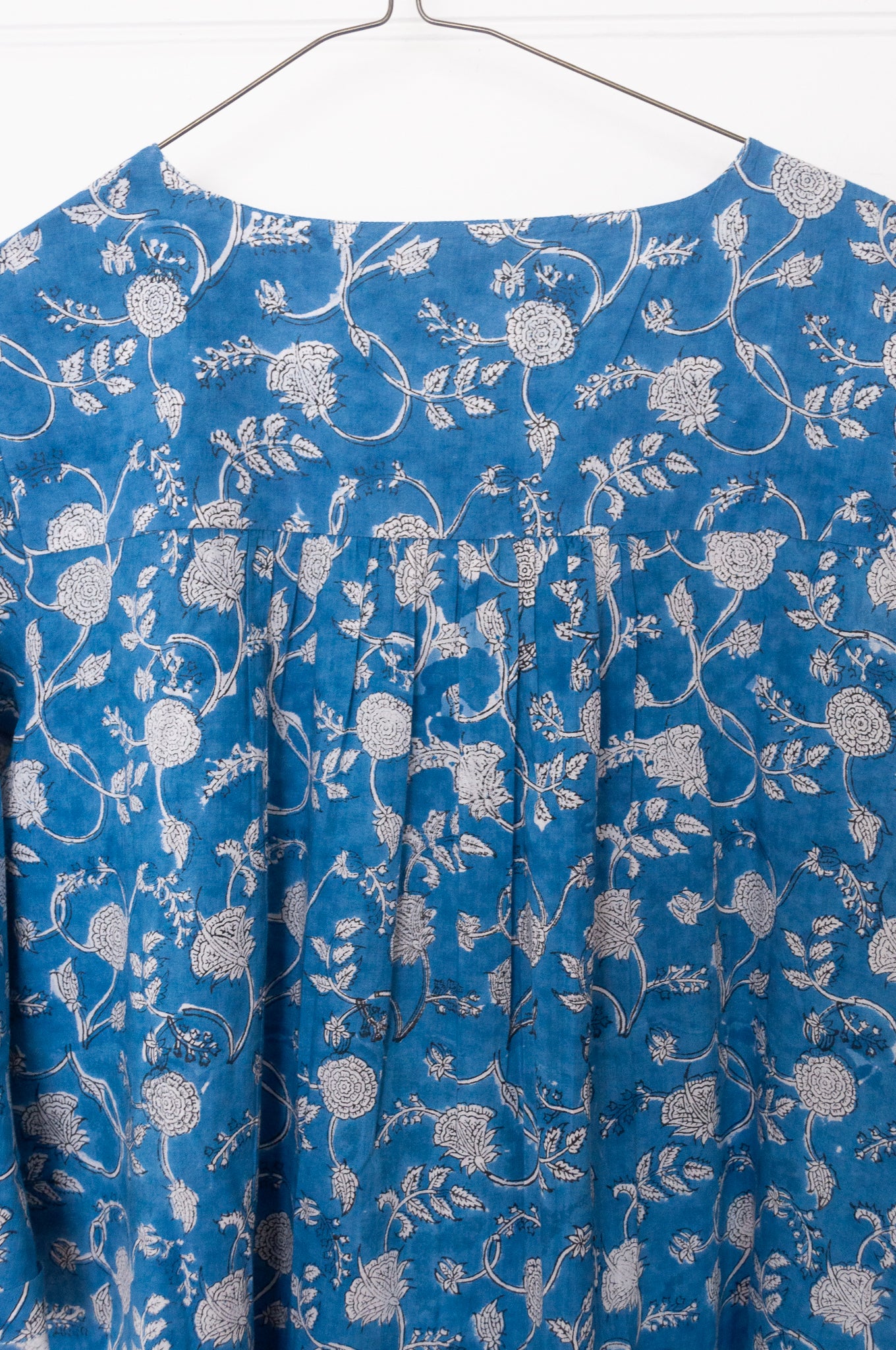 Juniper Hearth three quarter sleeve easy fit tunic dress in blockprinted cotton, blue and white floral design.