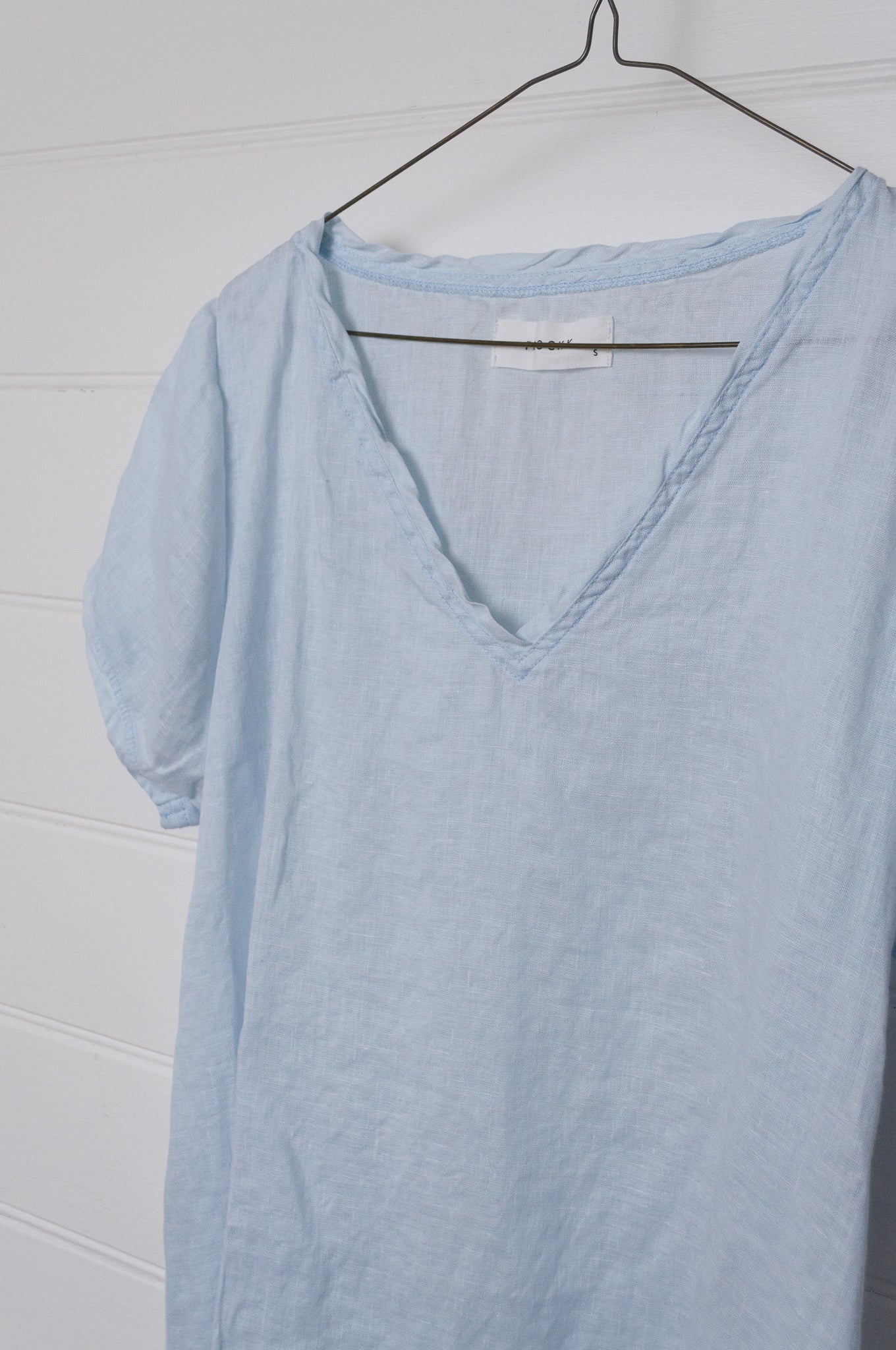 Frockk Ellie V neck top - cloud