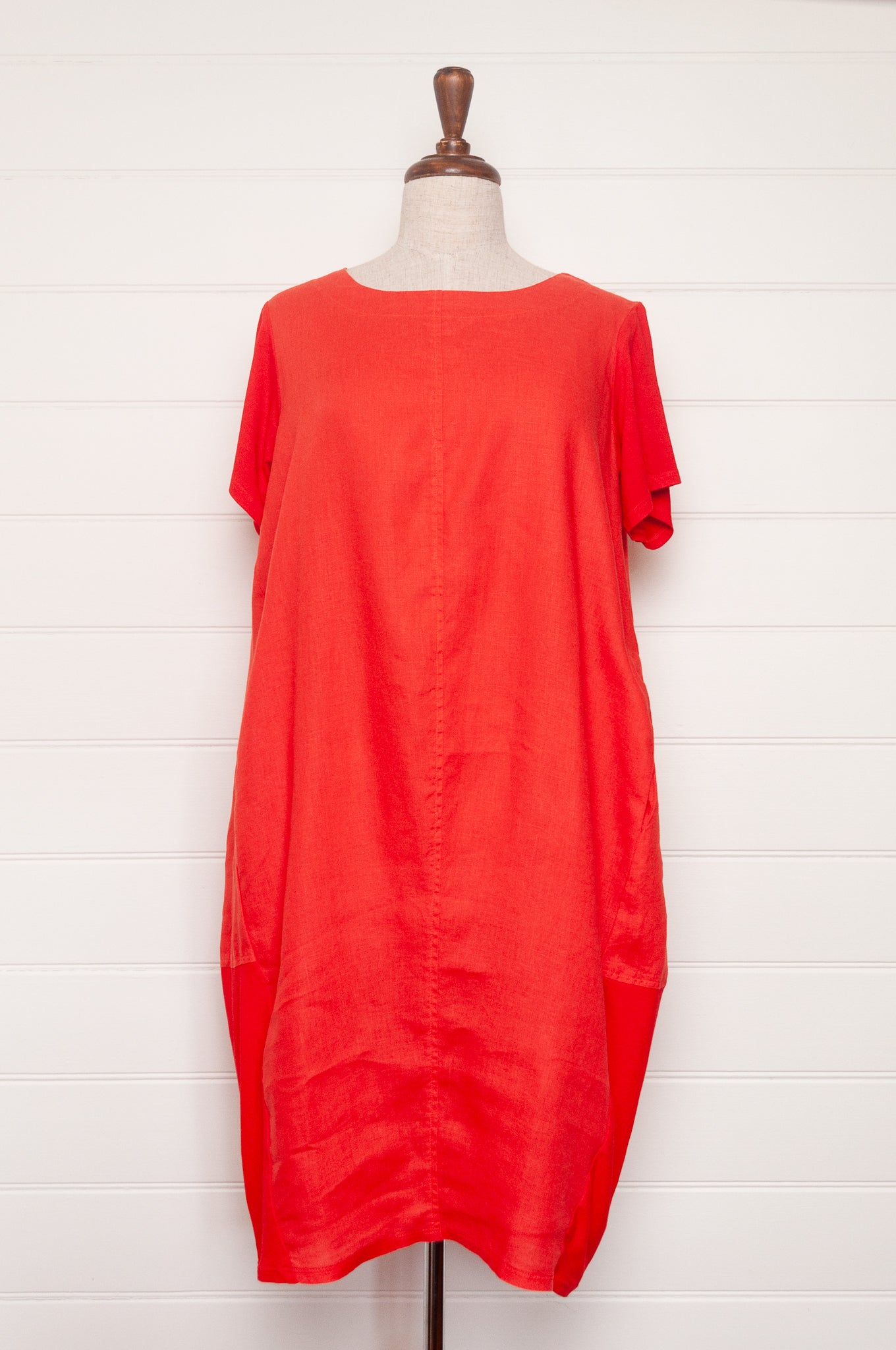 Valia Michelle short sleeve shift dress in linen and cotton bright red.