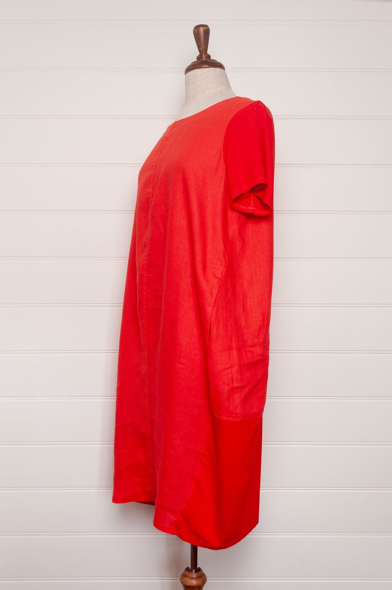 Valia Michelle short sleeve shift dress in linen and cotton bright red.