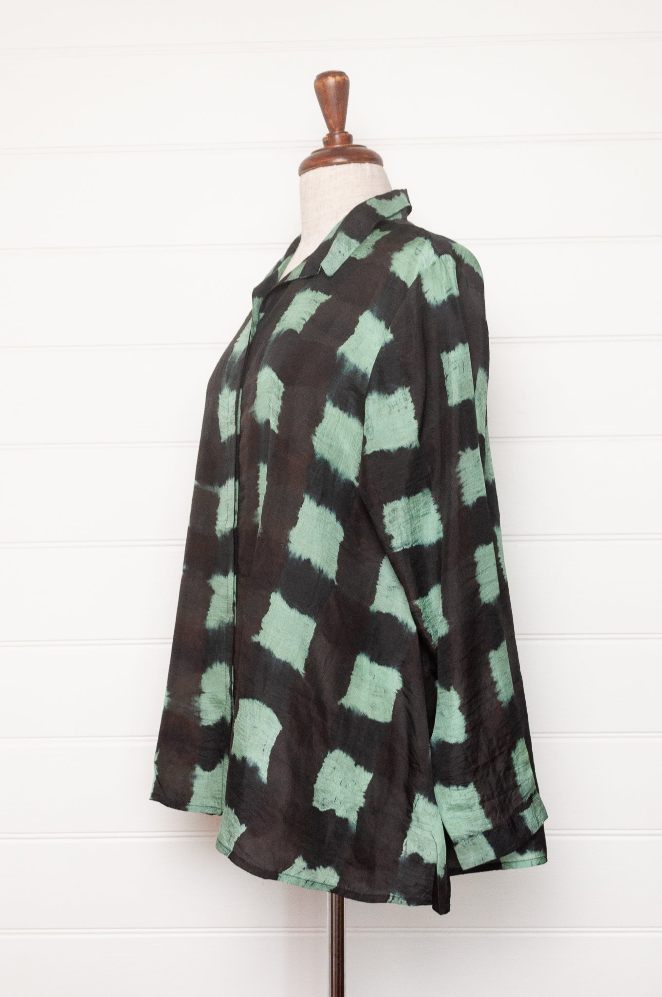 Raga silk shibori Pabla button up shirt in jade.
