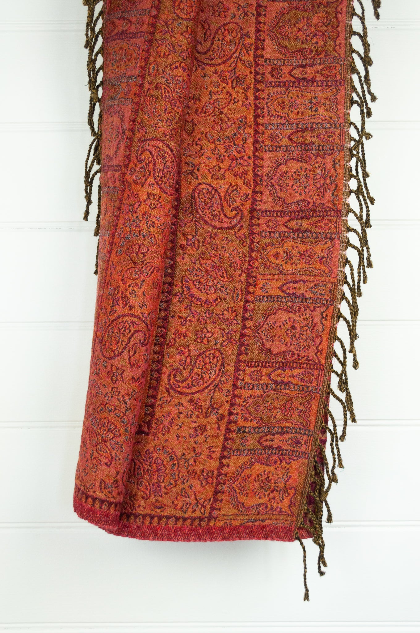 Tasseled wool throw - marsala paisley