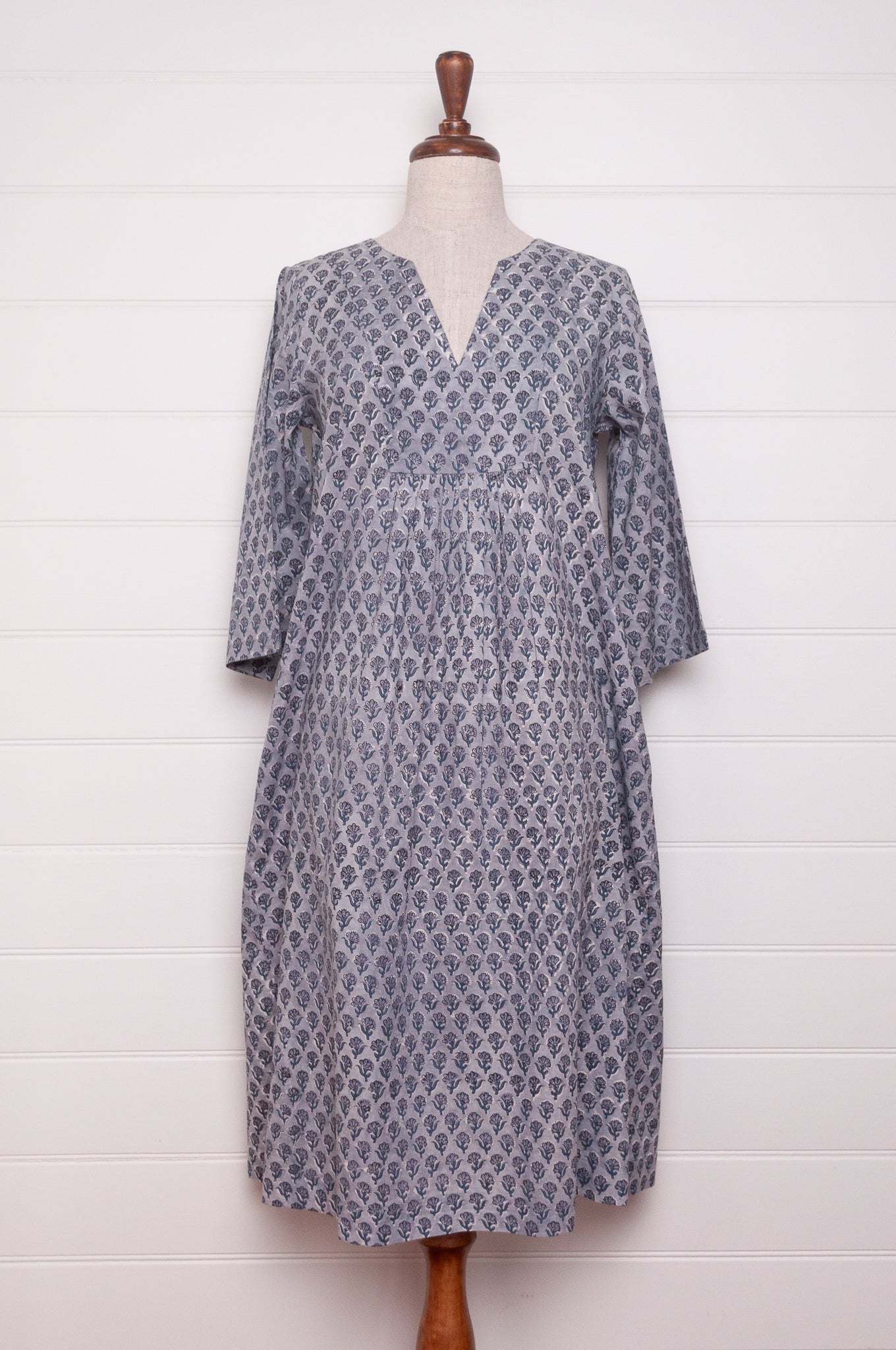 Juniper Hearth blockprint cotton Thea 3/4 sleeve dress in blue grey bhuti design.