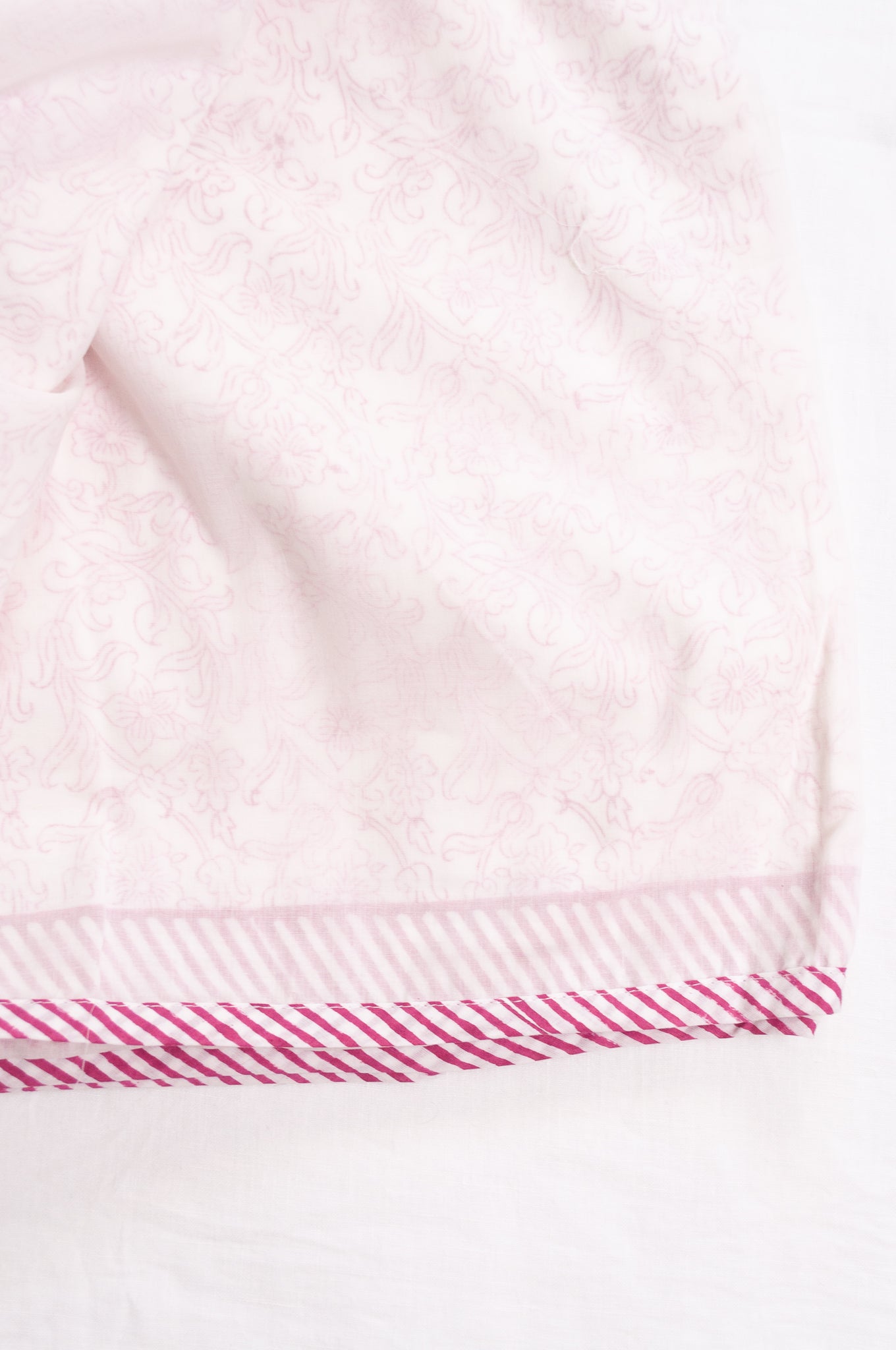 King Queen size cotton muslin dohar bedspread pink floral print on white.