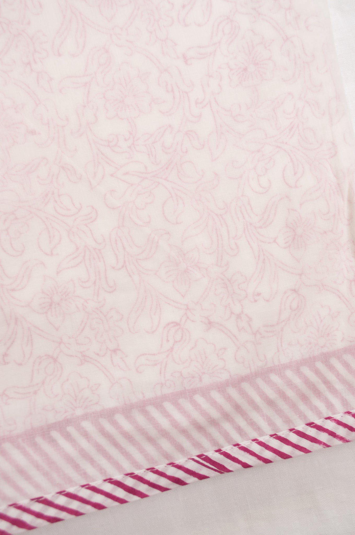 King Queen size cotton muslin dohar bedspread pink floral print on white.