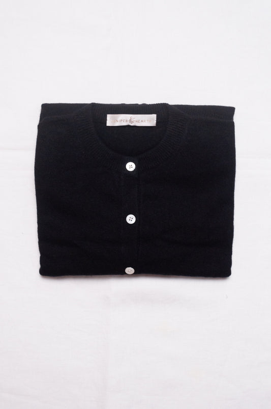 Juniper Hearth classic slimline cashmere cardigan in black.