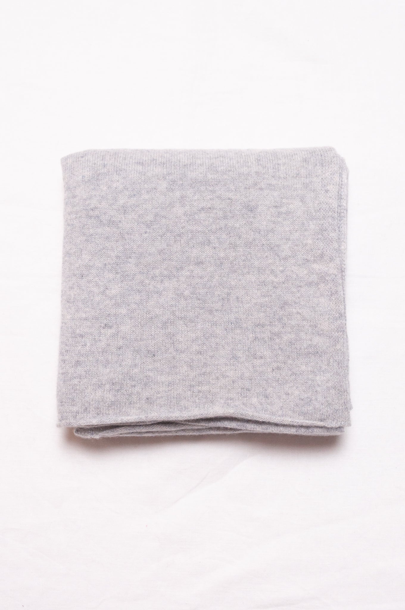 Juniper Hearth pure cashmere scarf in ash grey.