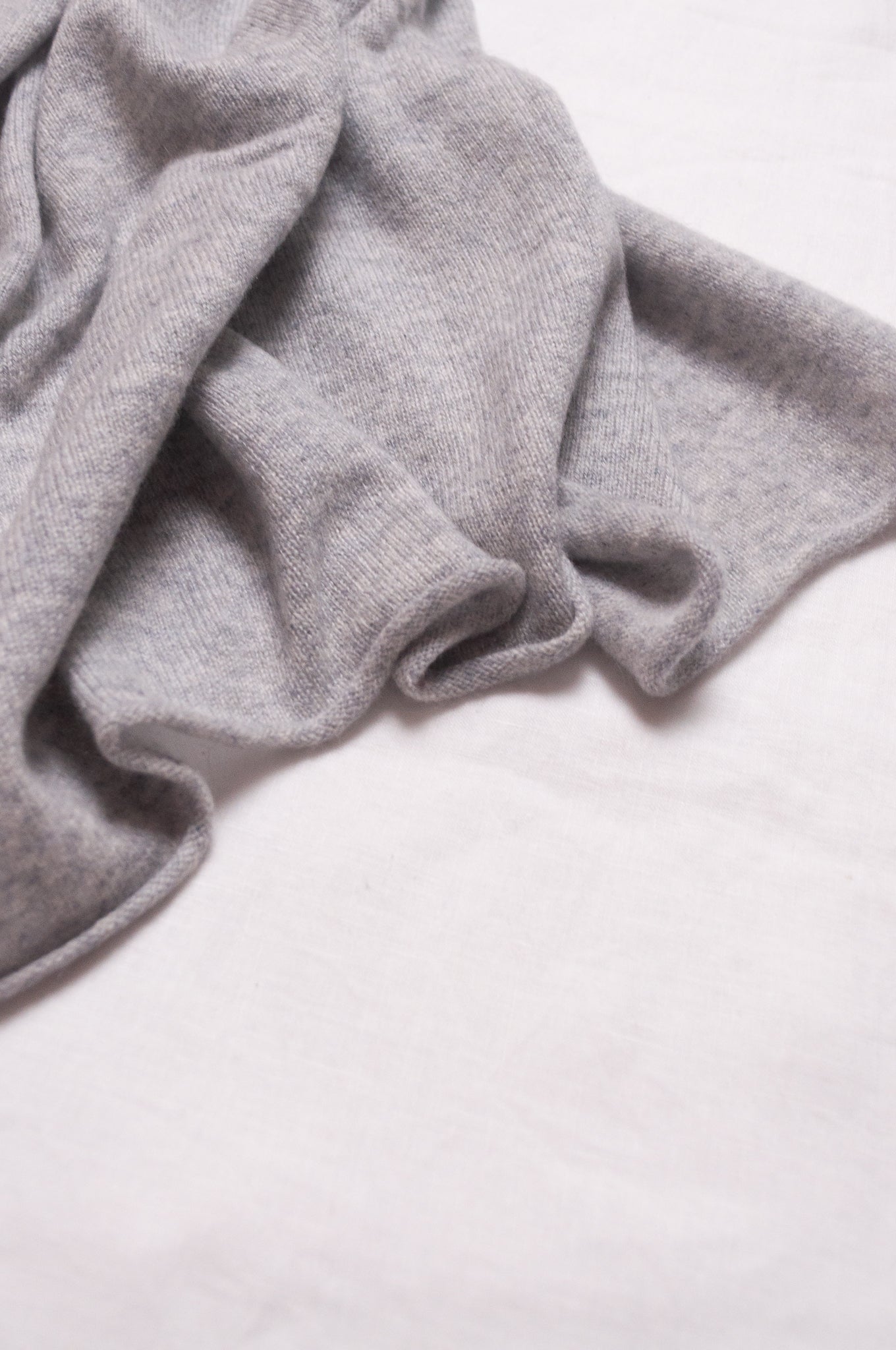 Juniper Hearth pure cashmere scarf in ash grey.
