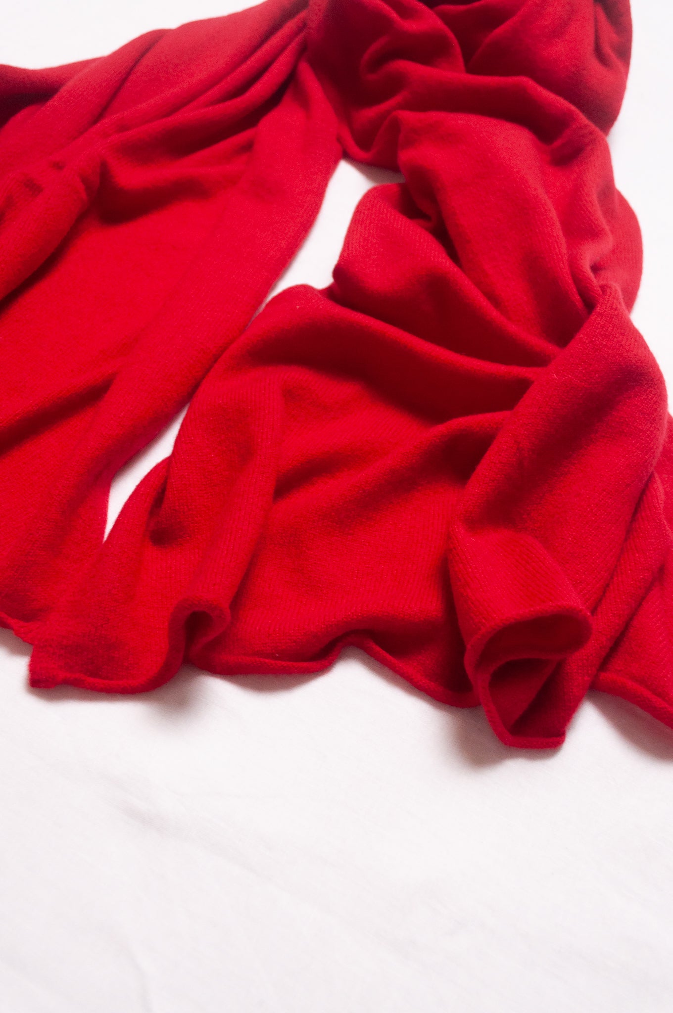Juniper Hearth pure cashmere scarf in scarlet red.