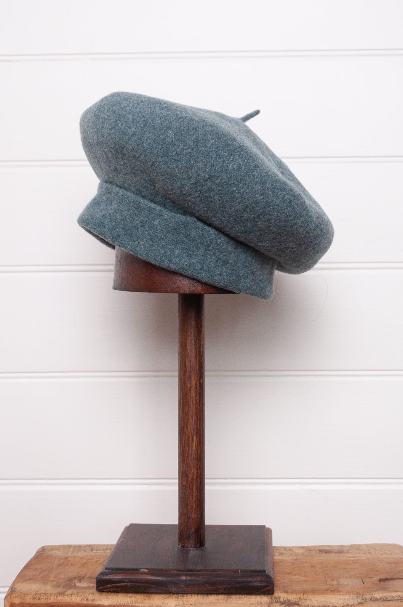 Parcnique PCNQ made in Japan wool felt beret in soft grey green.