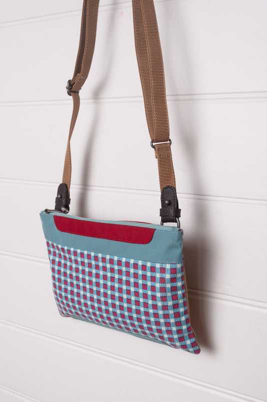 Anna Kaszer bag - Lupi (Vic Fjord)