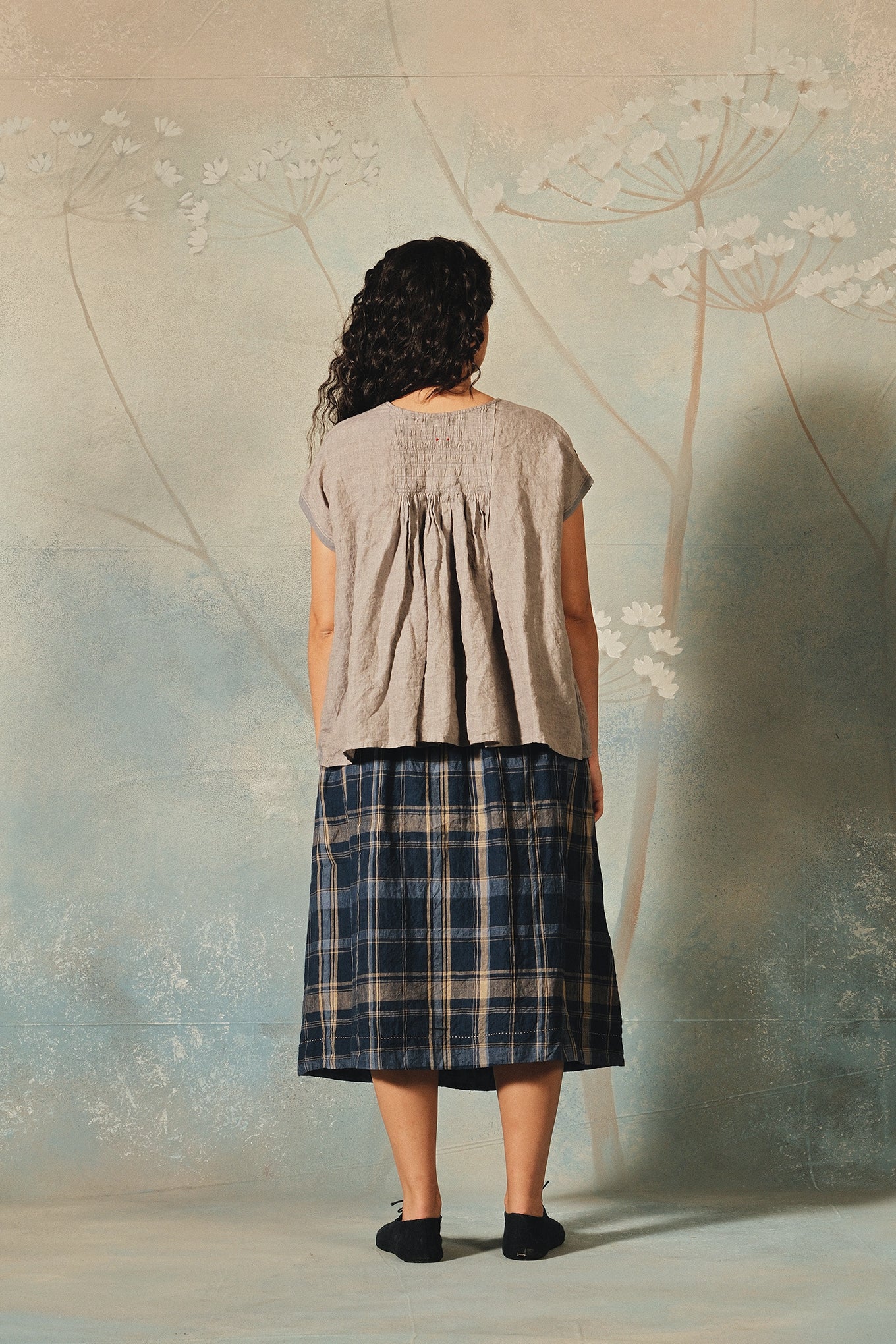 DVE Isha linen check skirt in navy and beige.