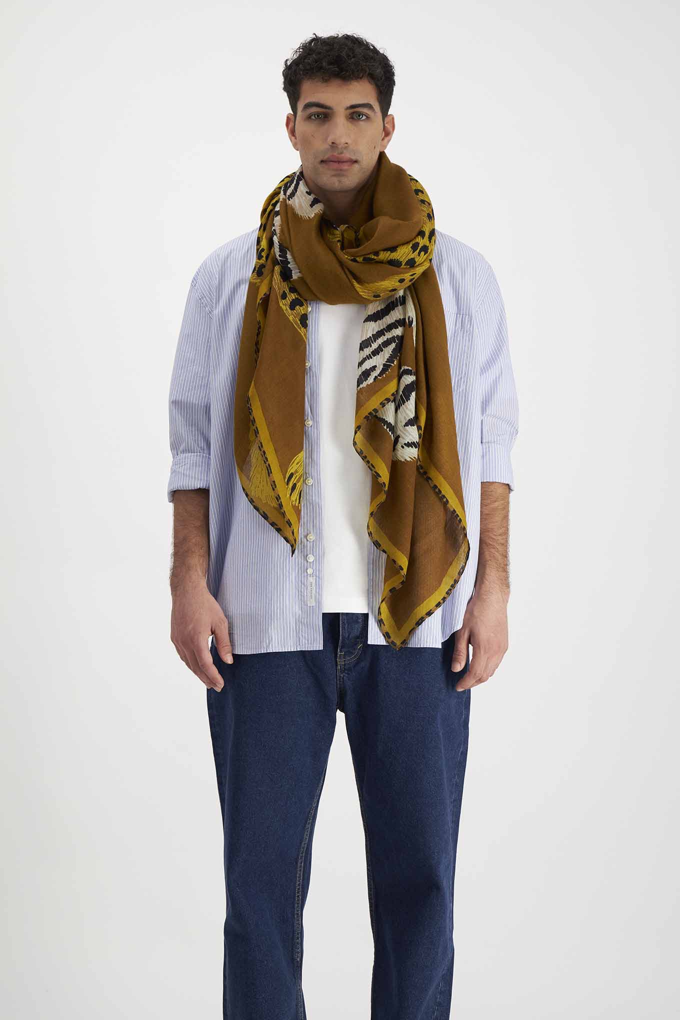 Inoui editions pure wool large scarf Chatou in golden brown, tiger and leopard.