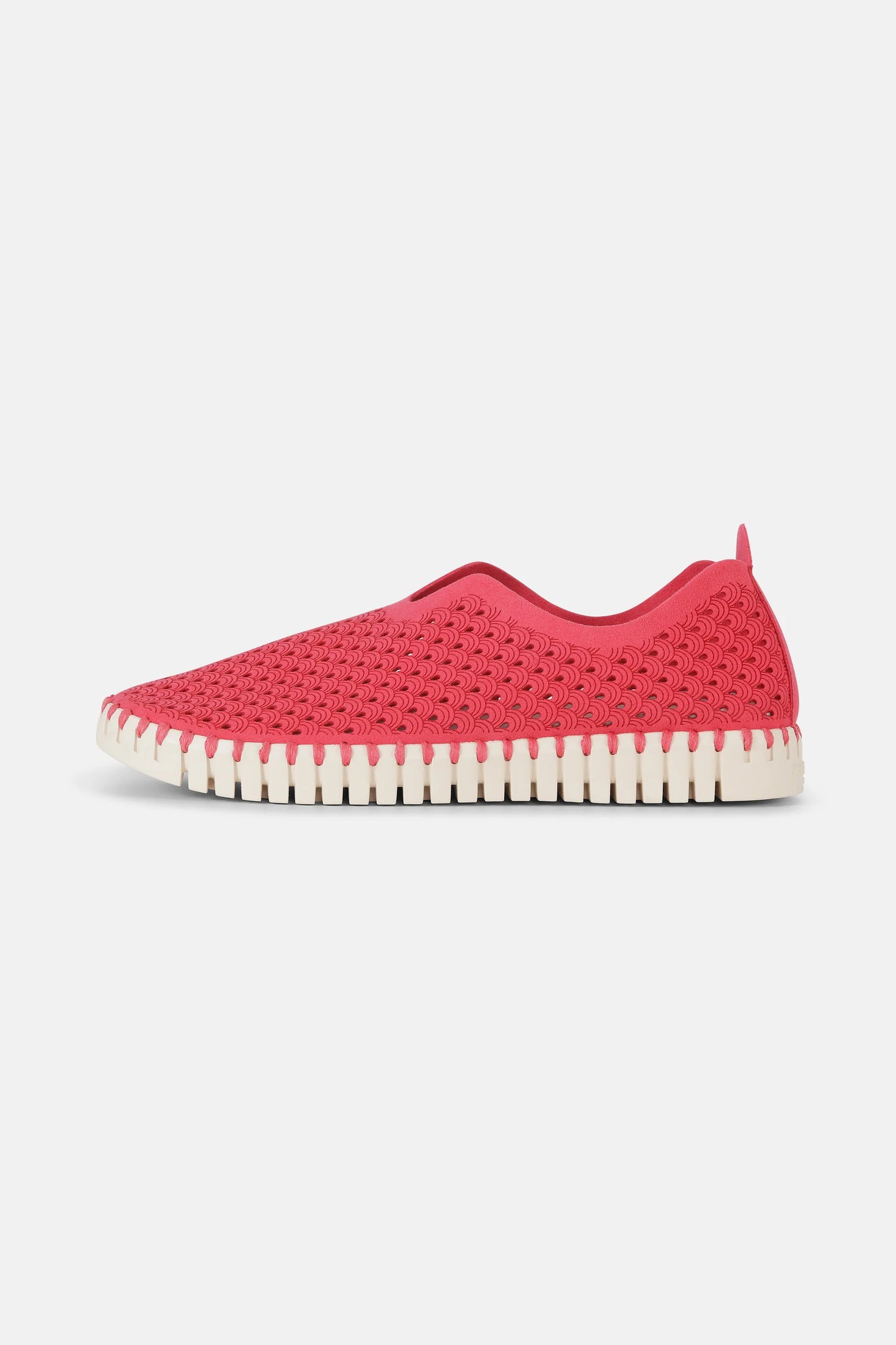 Ilse Jacobsen Tulip shoes in viva magenta pink.