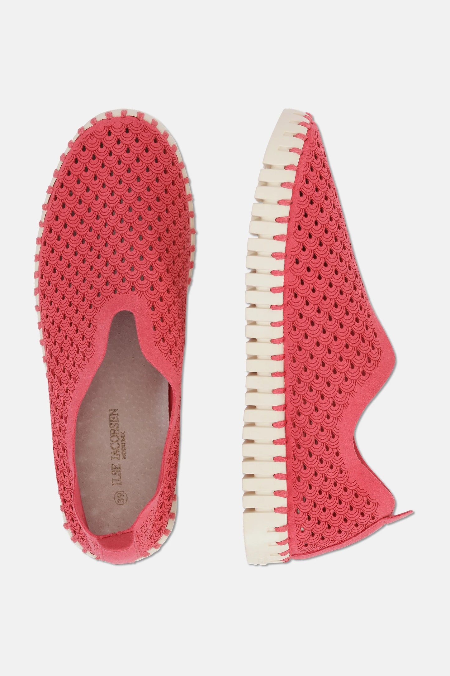 Ilse Jacobsen Tulip shoes in viva magenta pink.
