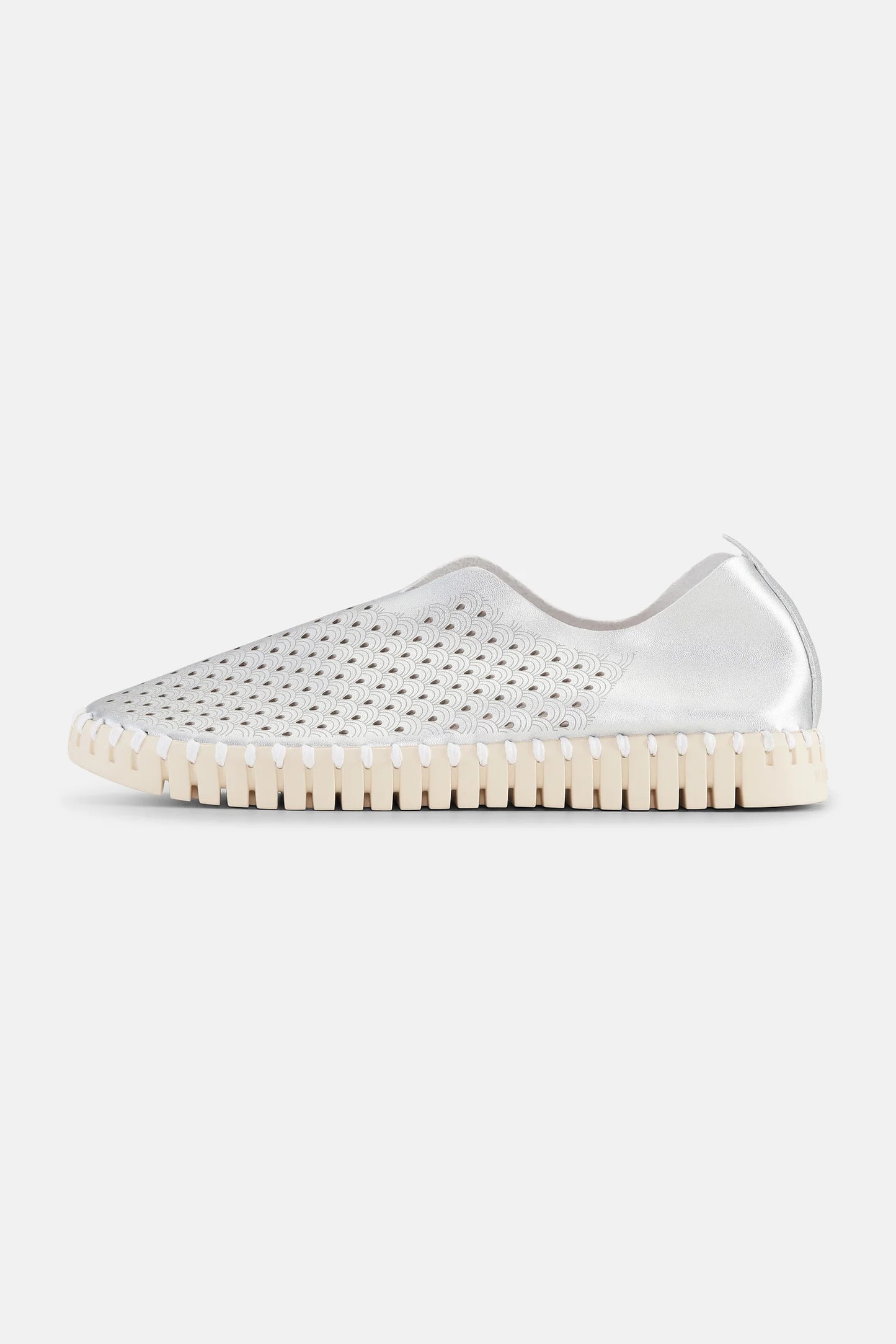 Ilse Jacobsen Tulip shoes in silver metallic.
