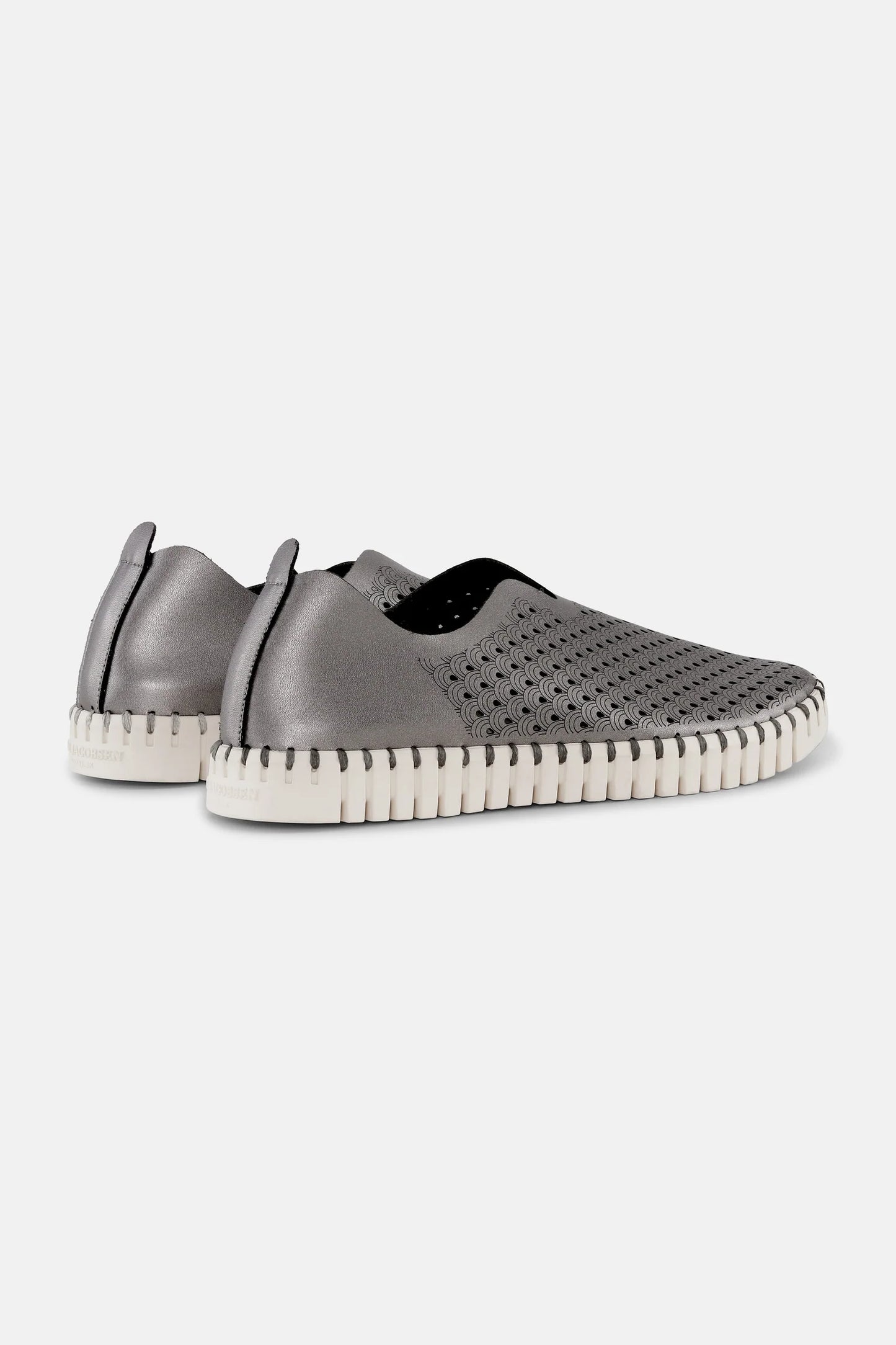 Ilse Jacobsen Tulip shoes in Gun metal metallic.