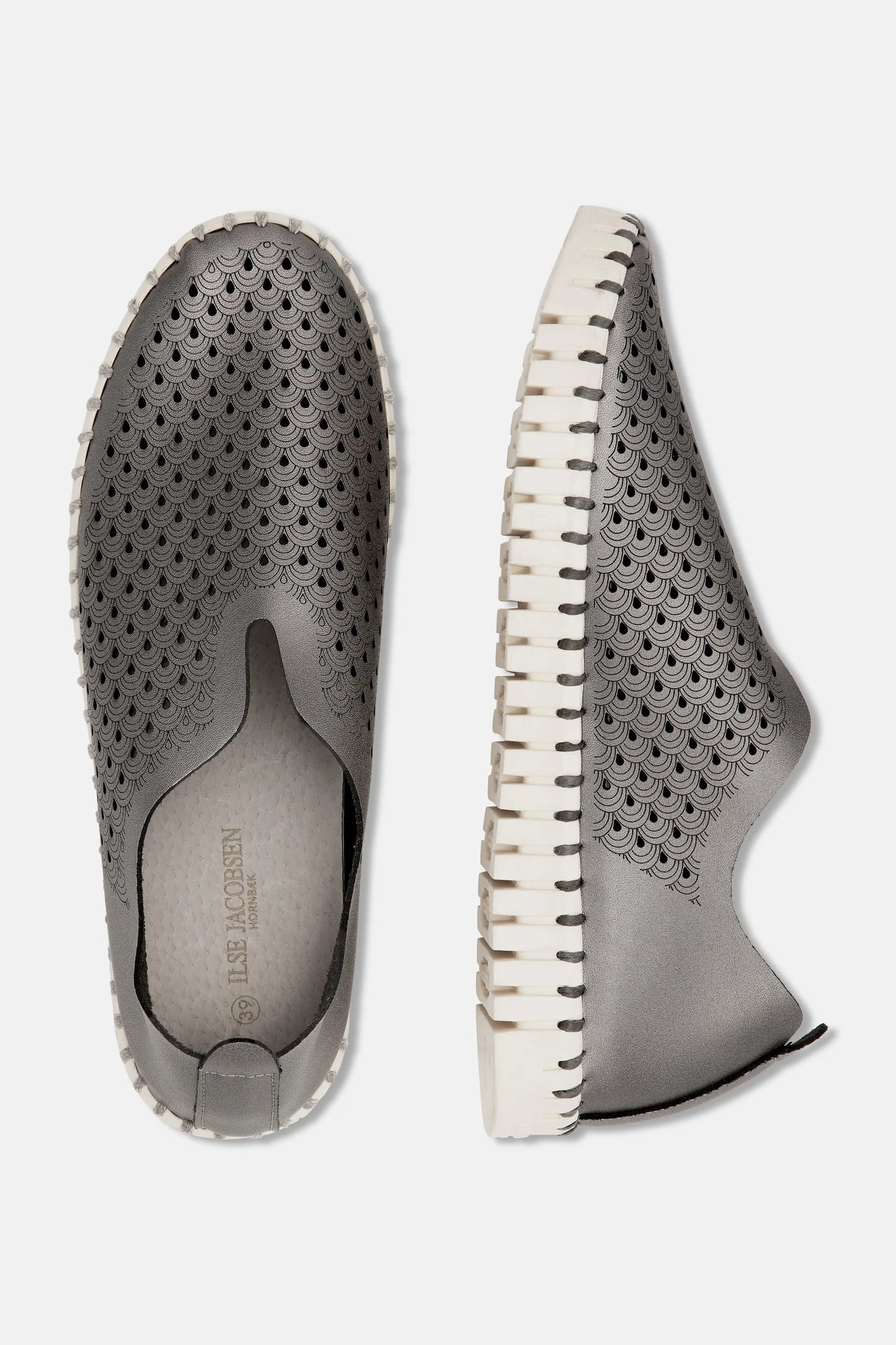 Ilse Jacobsen Tulip shoes in Gun metal metallic.