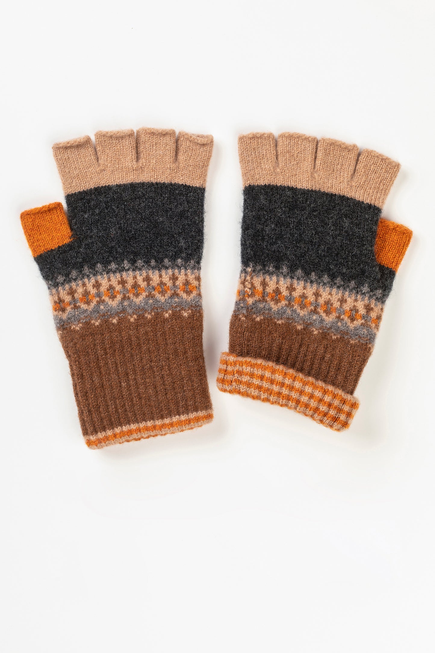 Eribe Alloa fairisle fingerless gloves in winter.