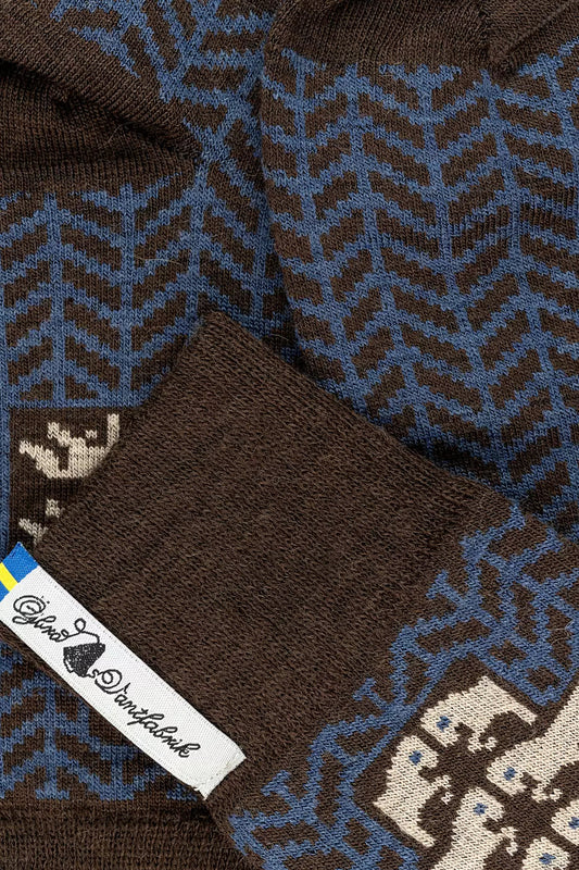 Ojbro Vantfabrik Gotland merino wool socks in brown, made in Sweden.
