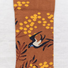 Load image into Gallery viewer, Bonne Maison floral socks caramel mimosa with black bird.