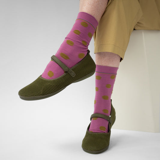 Bonne Maison orchid pink polka dot cotton socks.