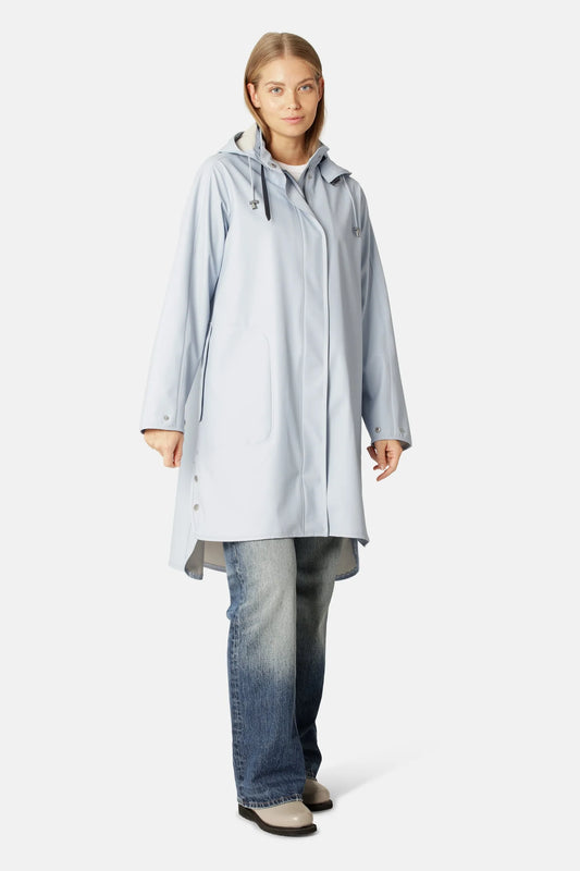 Ilse Jacobsen lightweight rain Rain71 detachable hood jacket in light blue Heather.