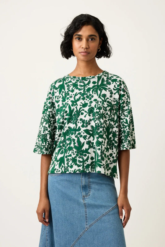 Nancybird tasmin boxy tee in organic cotton jersey parsley green and white print.
