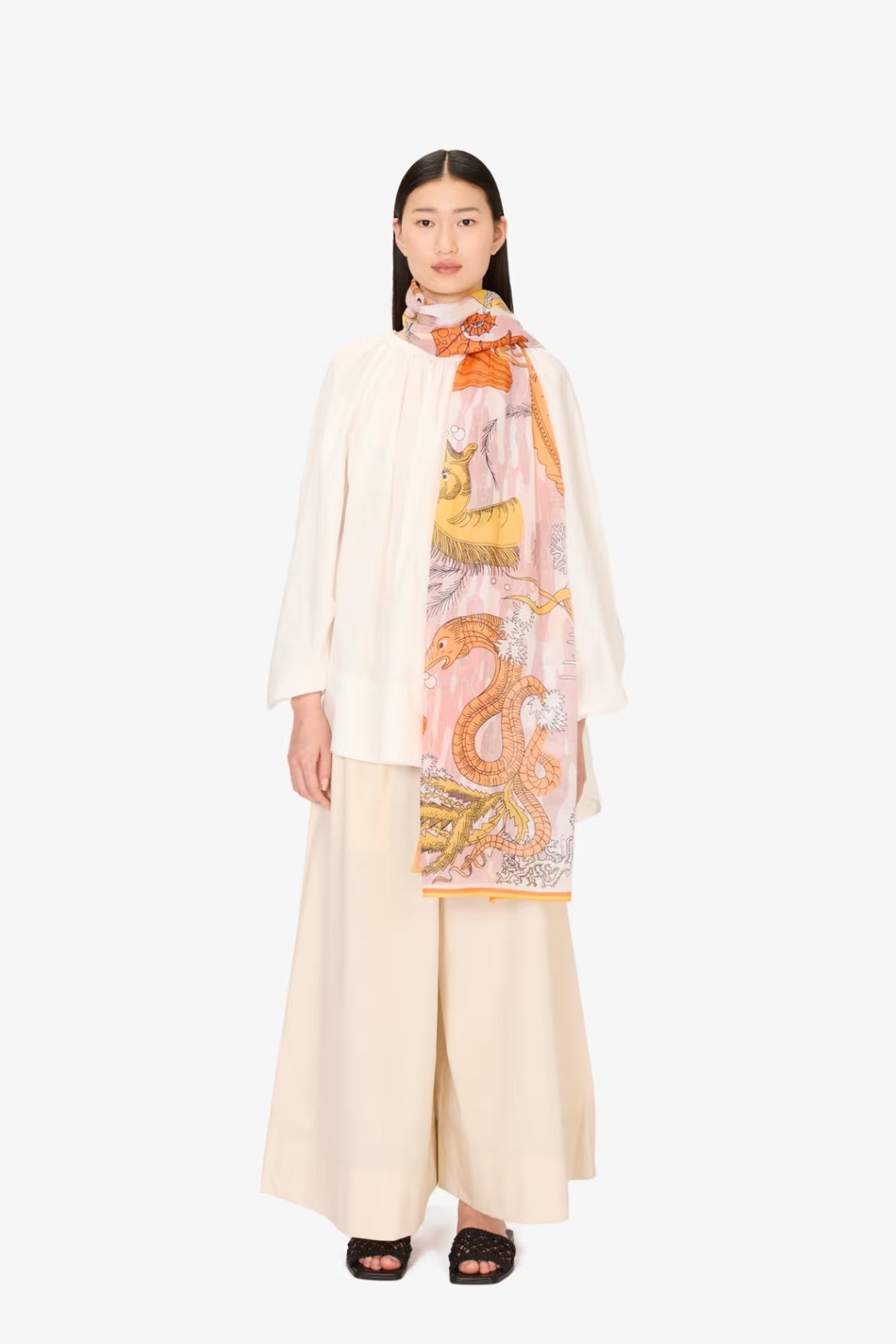 Inoui Editions cotton scarf sarong Fantastique powder.