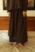 Load image into Gallery viewer, Dve Collection handloom cotton one size Isha skirt in brown and black check.