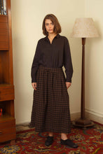 Load image into Gallery viewer, Dve Collection handloom cotton one size Isha skirt in brown and black check.