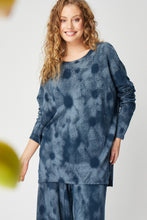 Load image into Gallery viewer, Valia wool jersey Daisy tunic in wedgewood blue.