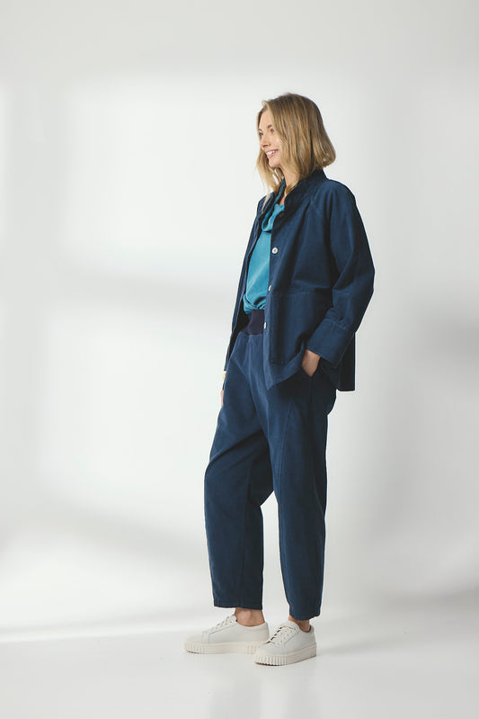 Valia Vegan Hobart pants in fine corduroy in mousse navy blue.