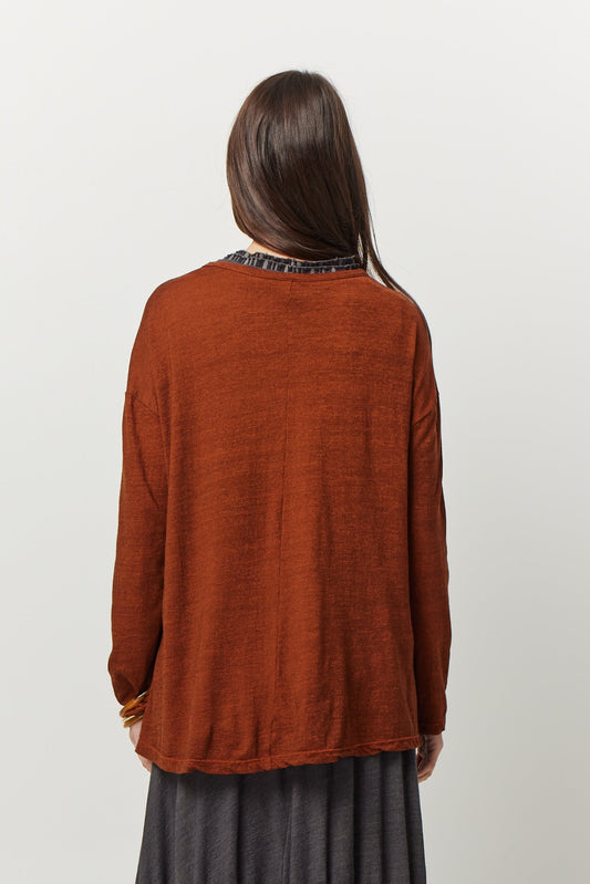 Valia merino wool jersey side split tee in desert tan.