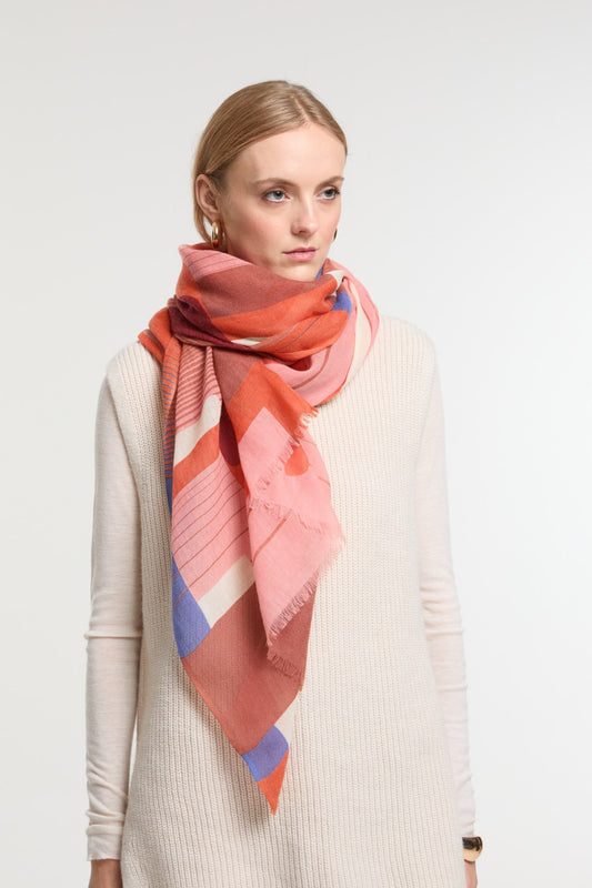 Ma Poesie fine wool Petra scarf in pink.