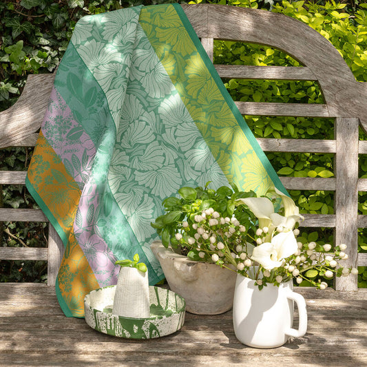 Le Jacquard Francais pure cotton jacquard weave made in France tea towel Cottage green.