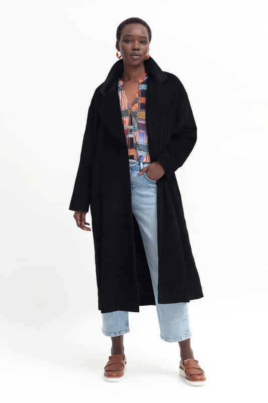 Elk the Label organic cotton corduroy long line jacket trench coat, Koord. In black.