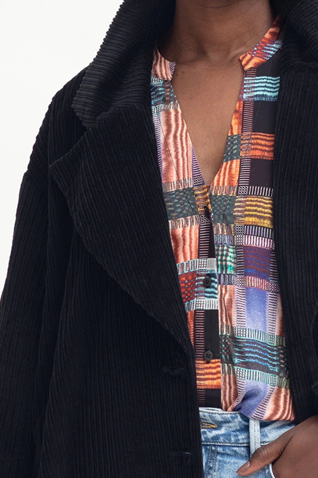 Elk the Label organic cotton corduroy long line jacket trench coat, Koord. In black.