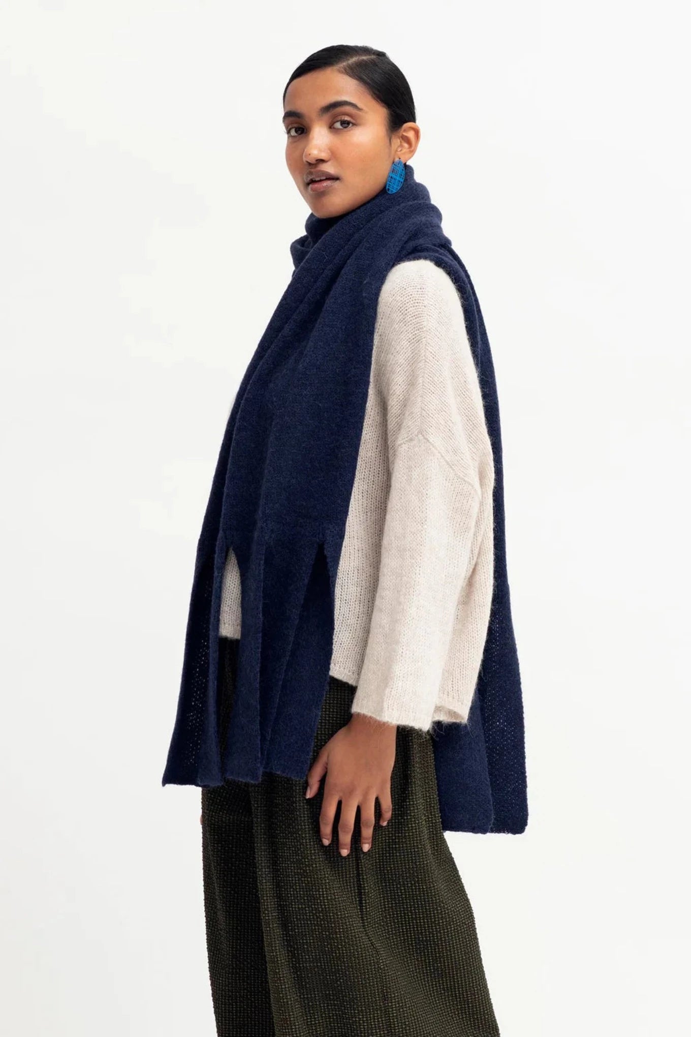 Elk the Label Agna fringe scarf alpaca blend in steel blue.
