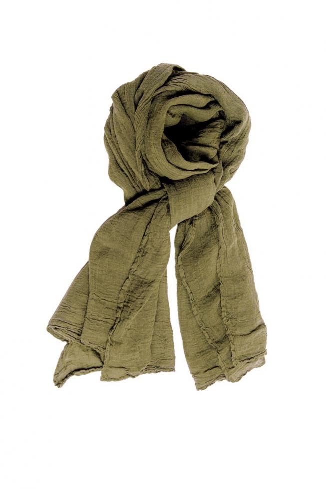 Couleur Chanvre made in France pure hemp stole in kaki, khaki olive green.
