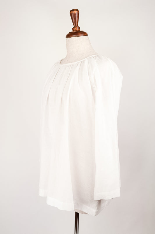 Juniper Hearth Yuka top, Japanese style smock top in handloom handwoven white cotton, gathered neck, long sleeve, loose fitting one size smock.