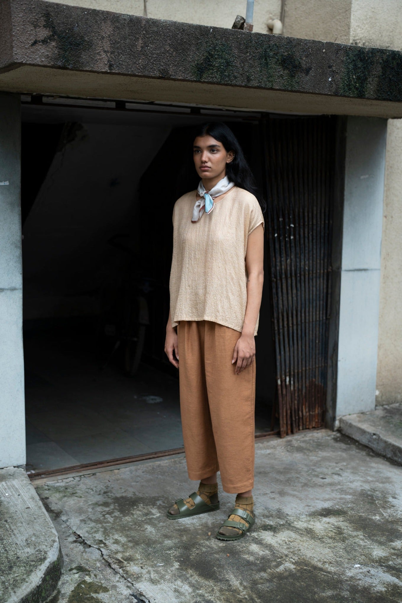 Runaway Bicycle Paul pant in handloom cotton in rust.