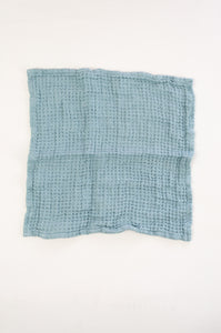 Waffle weave pure linen wash cloth face cloth. In steel blue.