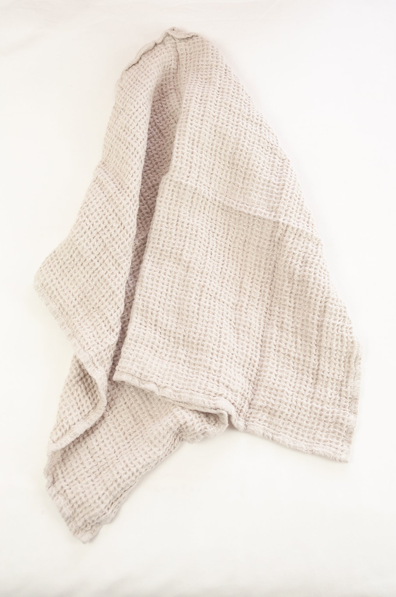 Waffle weave linen hand towel - silver