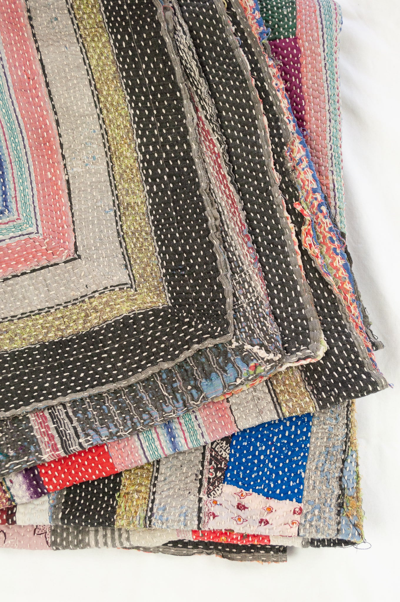 Vintage kantha quilt - Mayra