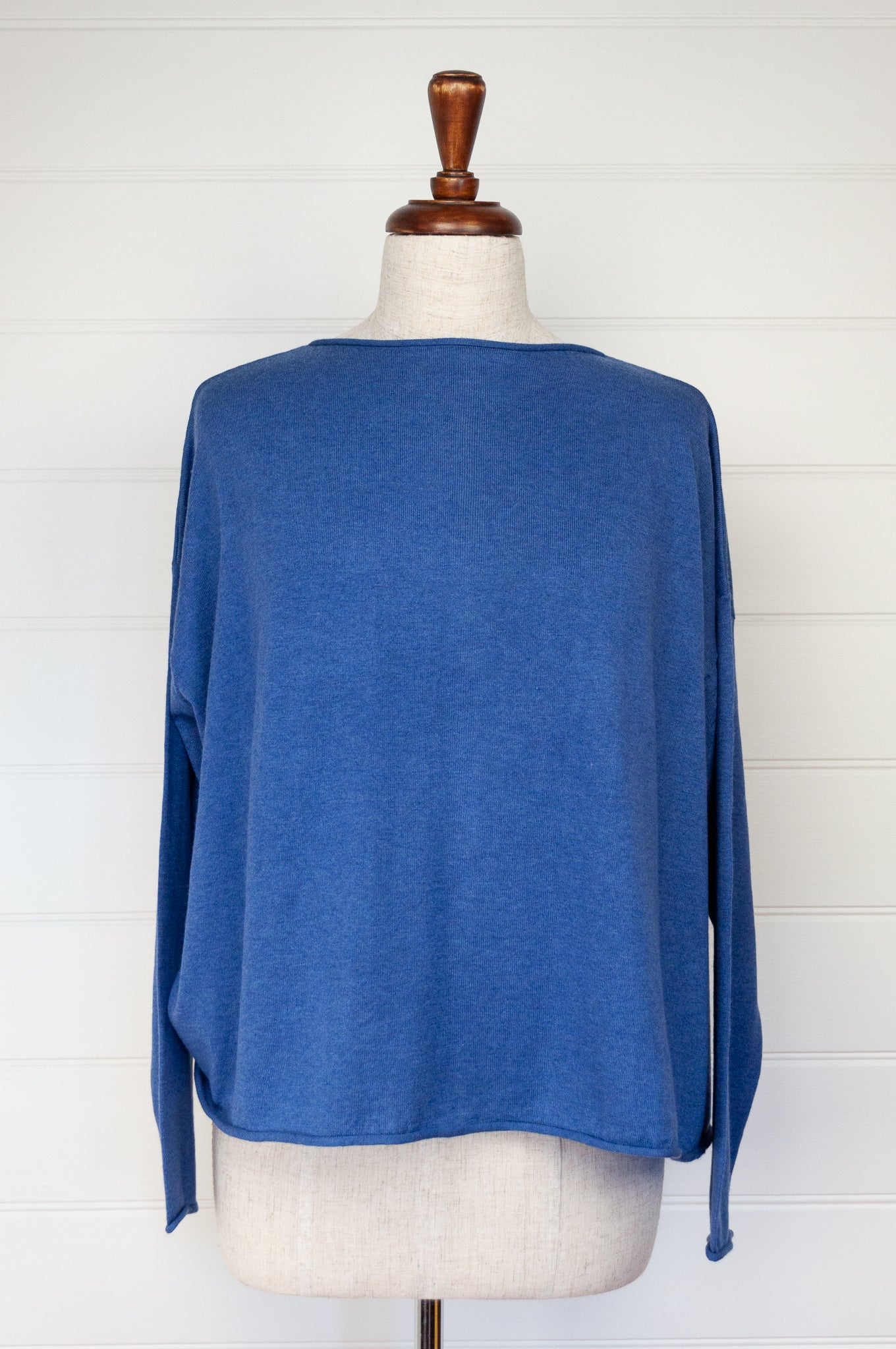 One size reversible cardigan in cashmere cotton, marine blue. Ethically made in Nepal.