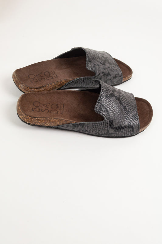 Bosabo handmade in France cork soled mule sandal with snakeskin Python leather upper in grey anthracite.