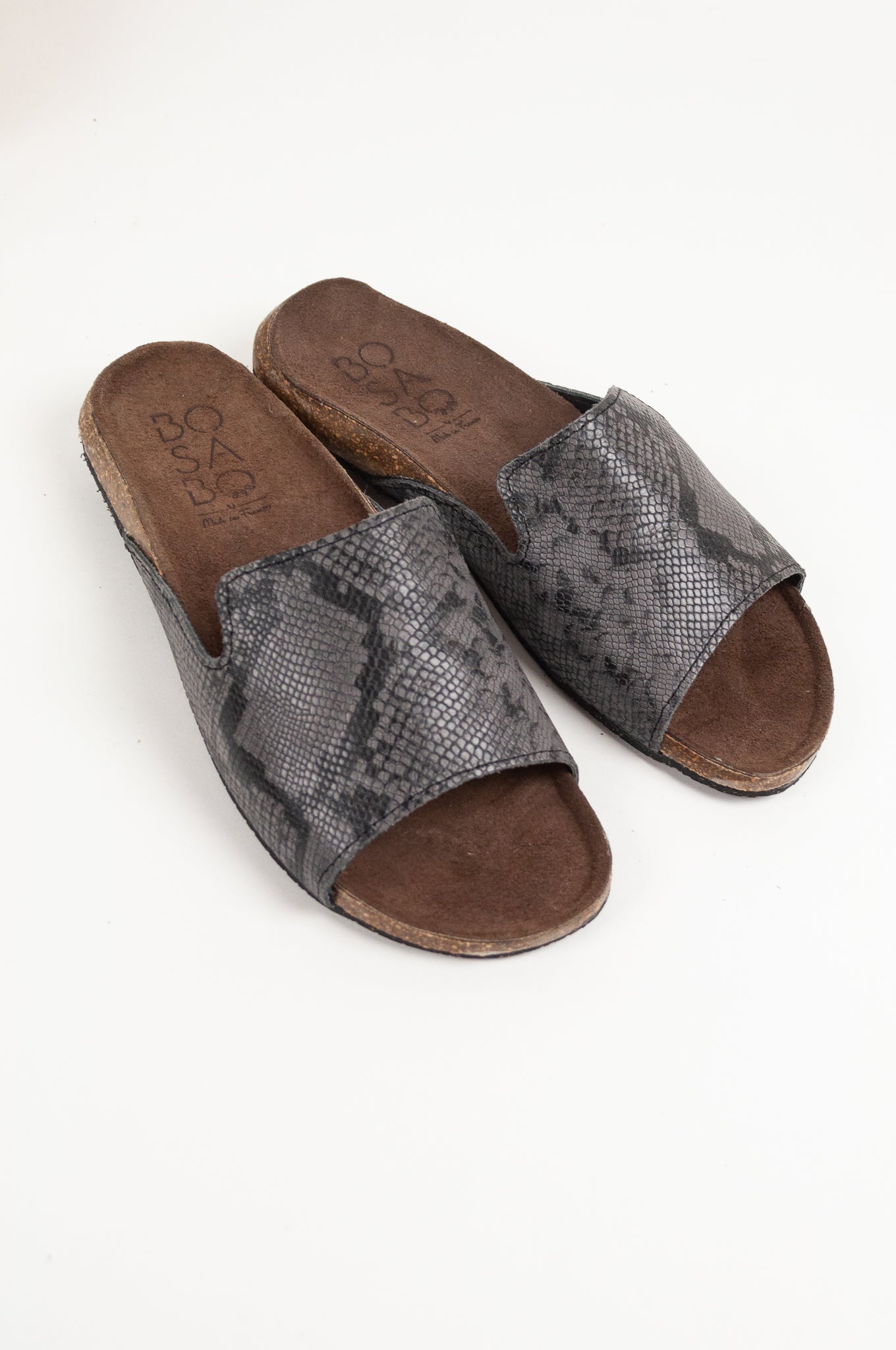 Bosabo handmade in France cork soled mule sandal with snakeskin Python leather upper in grey anthracite.