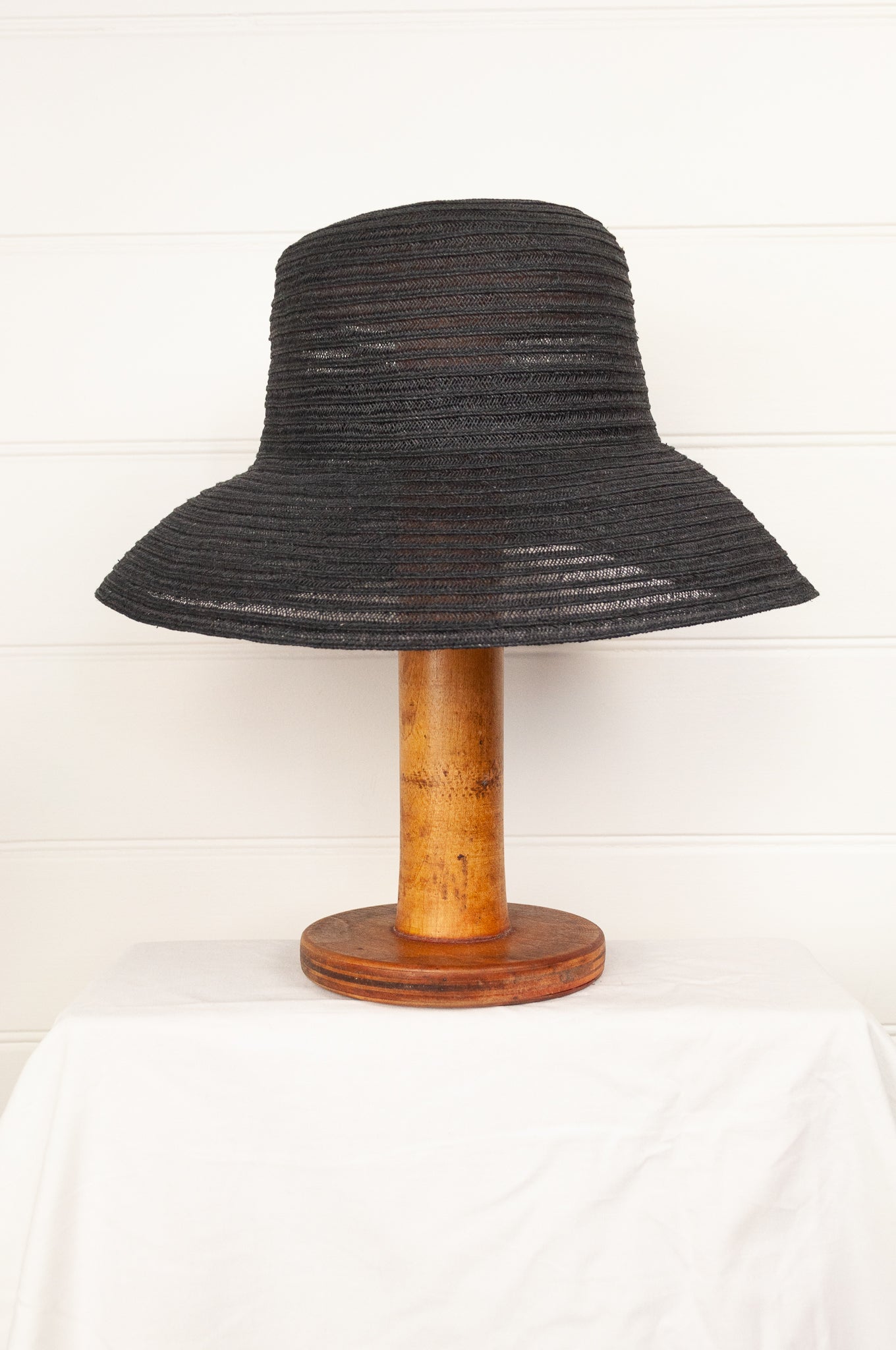 PCNQ made in Japan abaca and cotton sun hat, Pop in black.